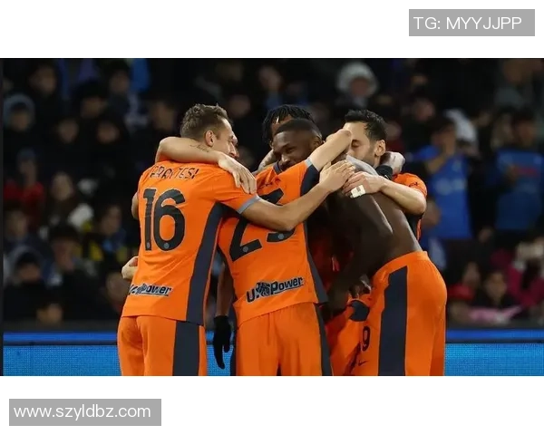 足总杯激战：多特蒙德大胜那不勒斯五球逆转引发全场狂欢